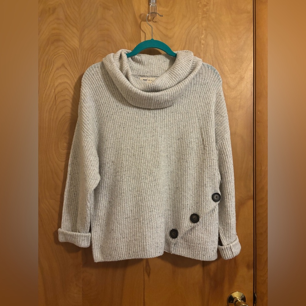 Yes Lola Cozy Cowl Neck Sweater Cream Size Large EUC
